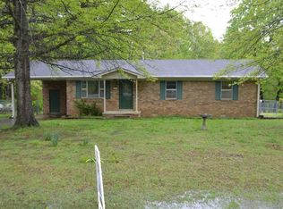 187 Willoughby Loop Rd, Pinson, TN 38366
