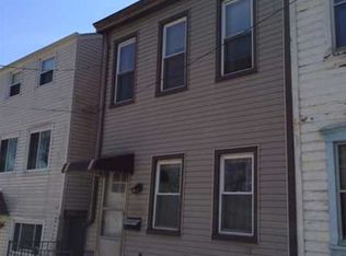 55 Roscoe St, Pittsburgh, PA 15203