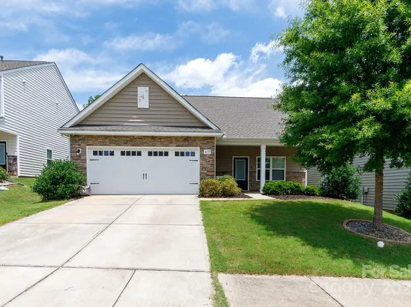 679 Cape Fear St, Fort Mill, SC 29715