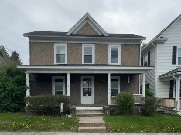 305 E Chestnut St, Covington, VA 24426