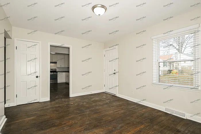 7624 Stanwood Dr — Photo 5