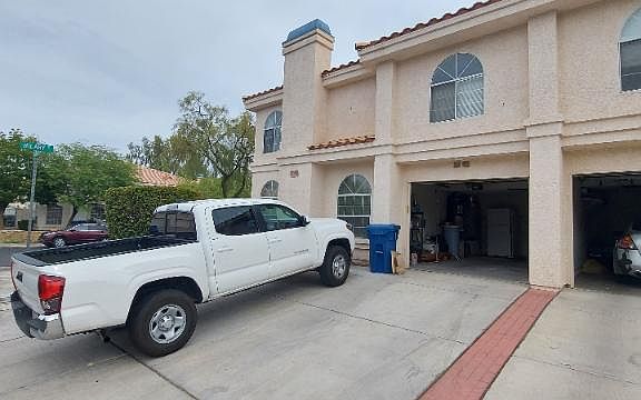 Attached Garage