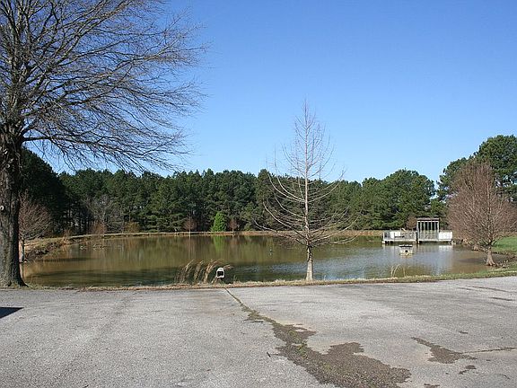 2nd image of 5825 Polk Ln