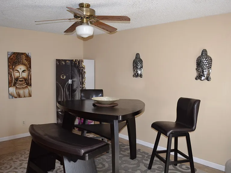 973 Whitman Dr — Photo 18