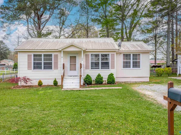 106 Emma St, Glencoe, AL 35905