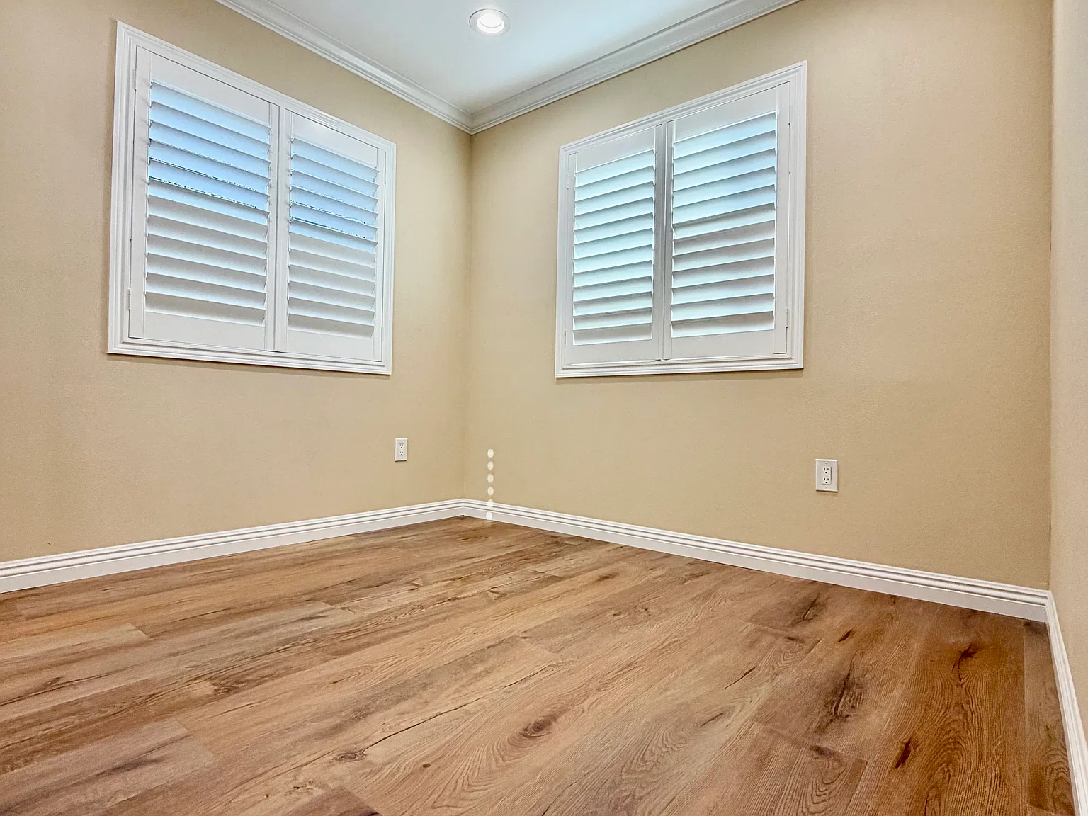 Cynthia Dr, Huntington Beach — Photo 4