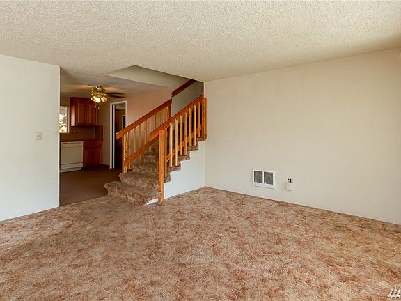 3rd image of 18612 A St S