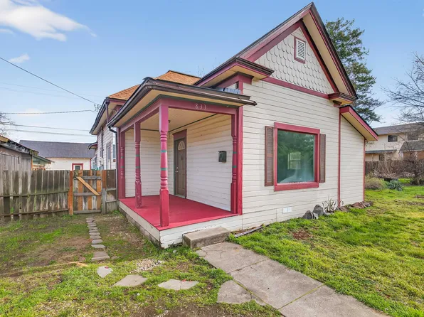 833 8th St, Clarkston, WA 99403