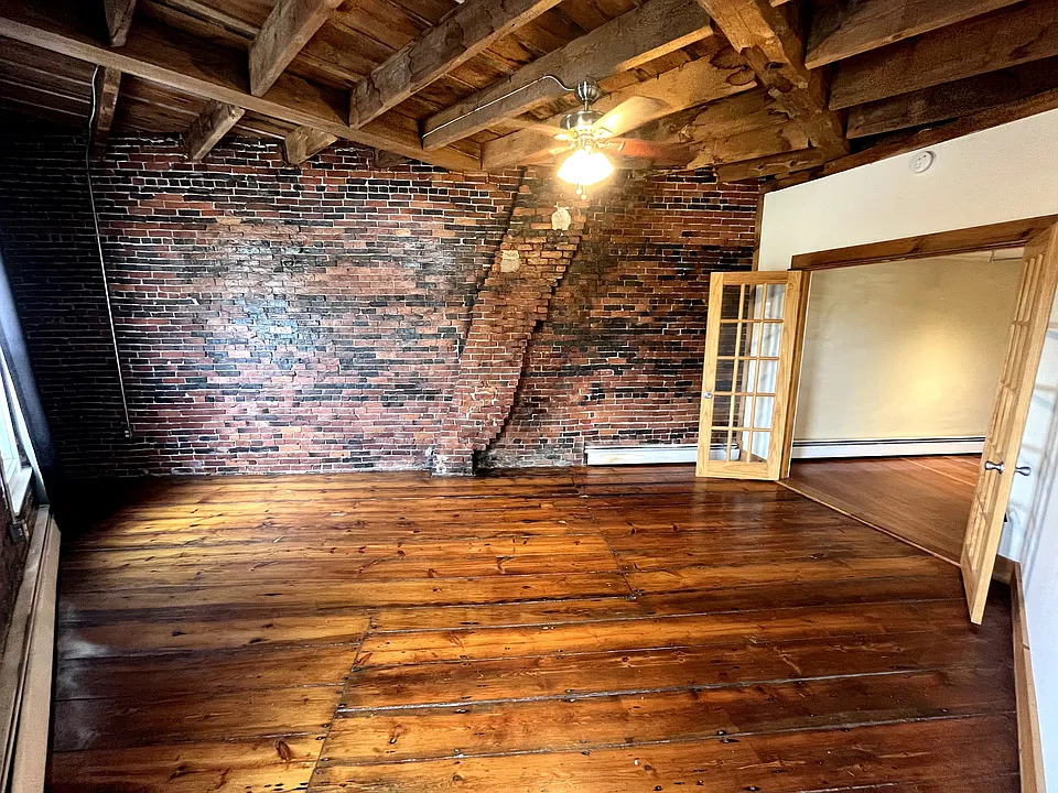 6 Common St #3