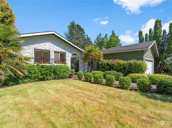 19420 46TH Avenue NE, Lake Forest Park, WA 98155
