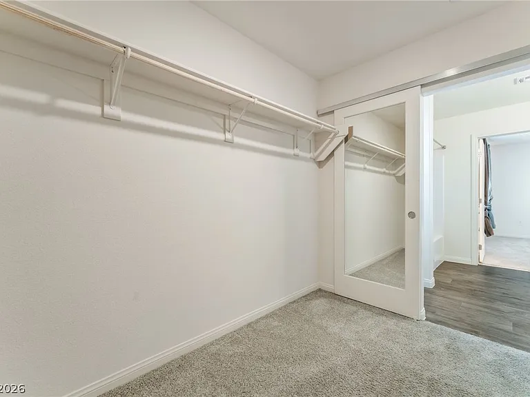 6944 Crimson Shadow St — Photo 14