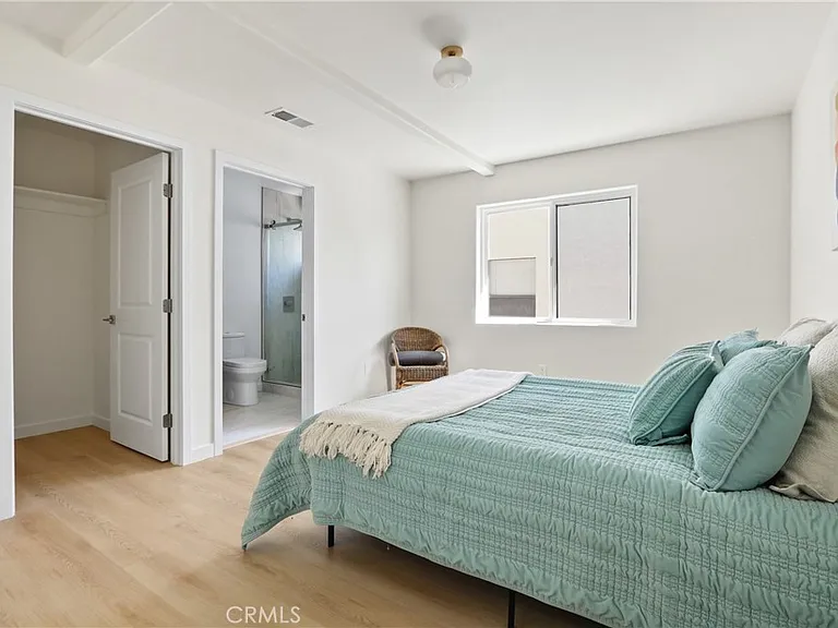 1614 W 214th St — Photo 16