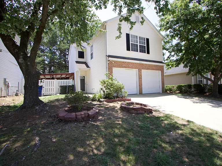 4216 Lake Woodard Dr — Photo 30
