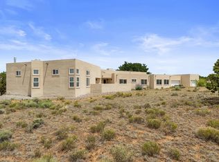 4 Recado Rd, Santa Fe, NM 87508