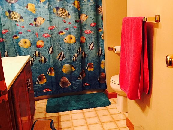 Upstairs hall bathroom- similar