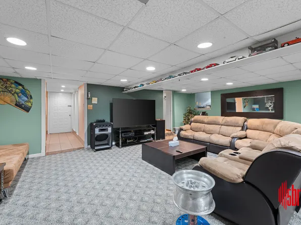 15 Van Sicklen Street image 26 of 38