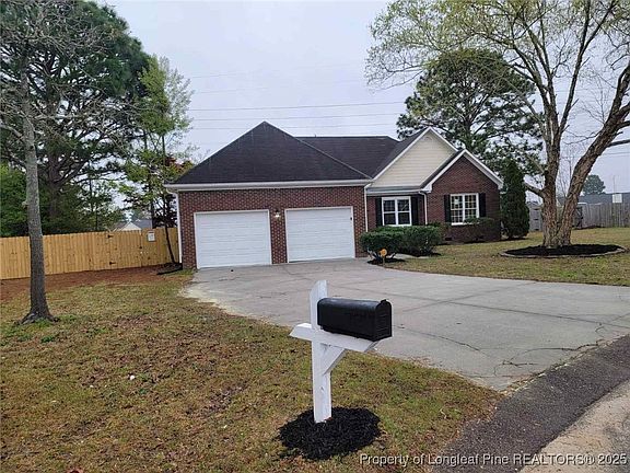 3rd image of 3909 Fairbanks Ct