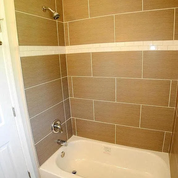 700 Montrose Ave — Photo 5