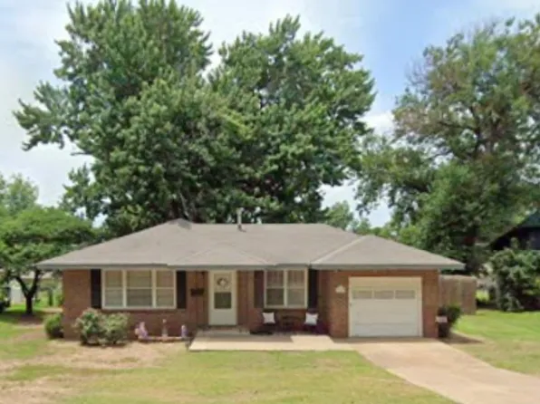 1804 Holbrook St, Ponca City, OK 74604
