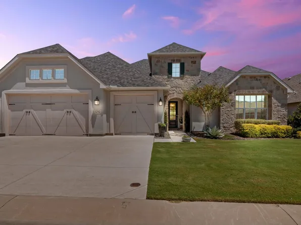 12512 Lockhart Dr, Denton, TX 76207