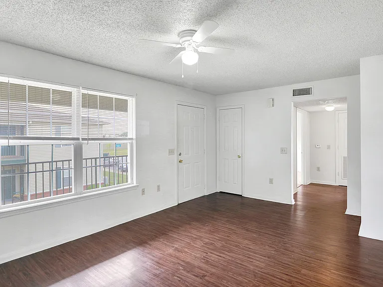 Southwind Place Apartment Homes — Photo 6