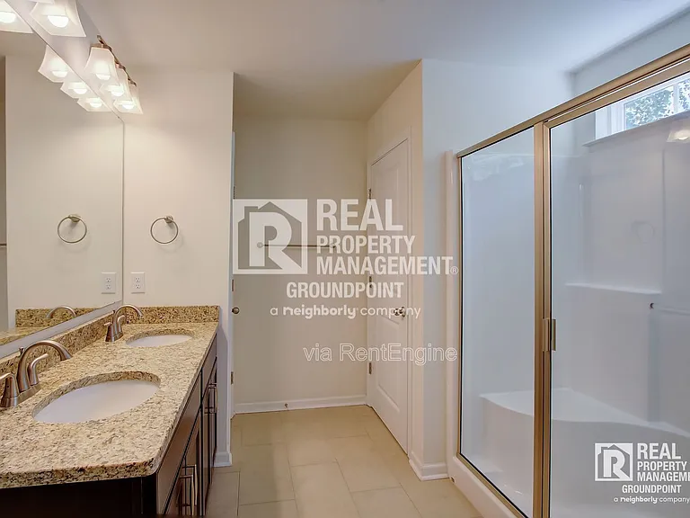 104 Elliott Creek Ln — Photo 13