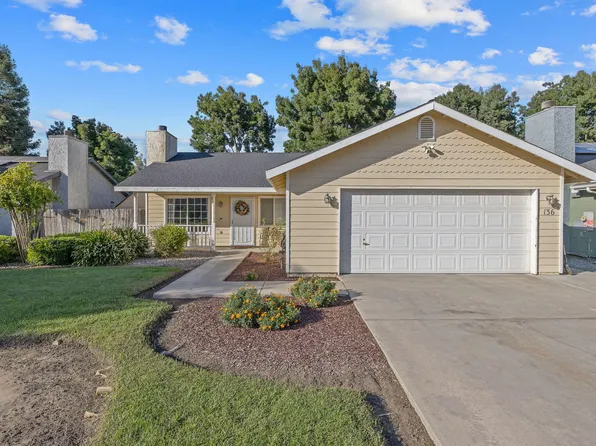 136 W Loyola Avenue, Visalia, CA 93277