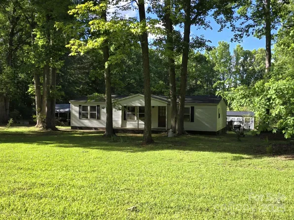 850 Meadow Bend Dr, York, SC 29745