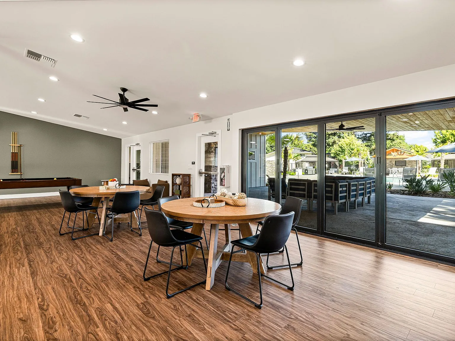Sheridan Square Apartments — Photo 4
