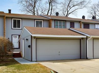 285 Birchwood Ln, Bloomingdale, IL 60108