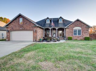 116 E Sally Ln, Strafford, MO 65757