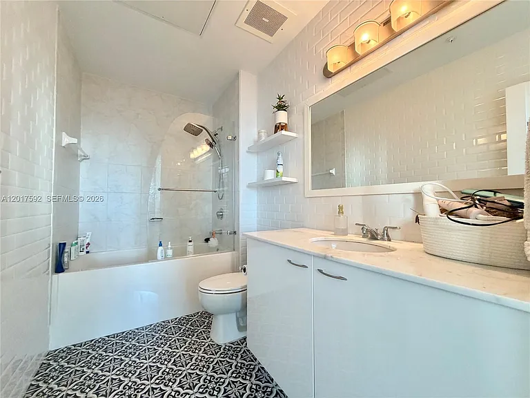 133 NE 2nd Ave #3501 — Photo 21