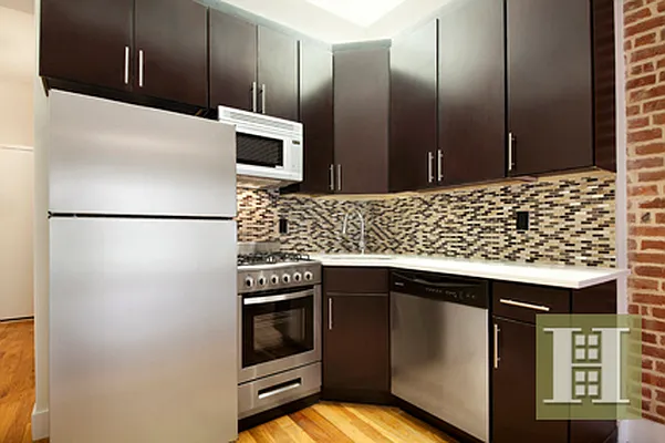 Rented by Halstead Real Estate | media 15