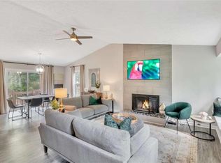 302 Hidden Ct, Woodstock, GA 30189