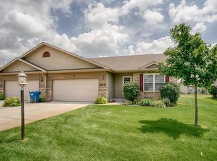 819 Daisy Cir NE, Demotte, IN 46310