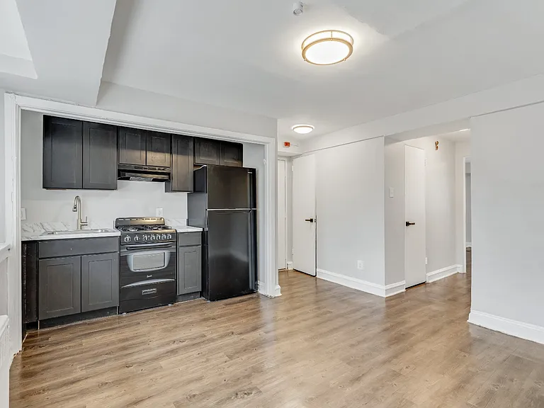 6780 Blakemore St #B1 — Photo 1