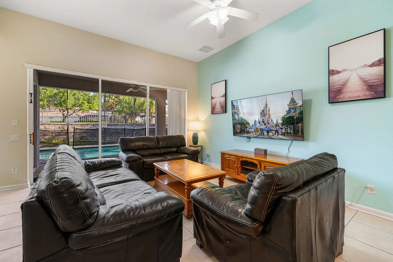 5 bed, 5.0 bath, 2303 sqft, $5,672 — Photo 2