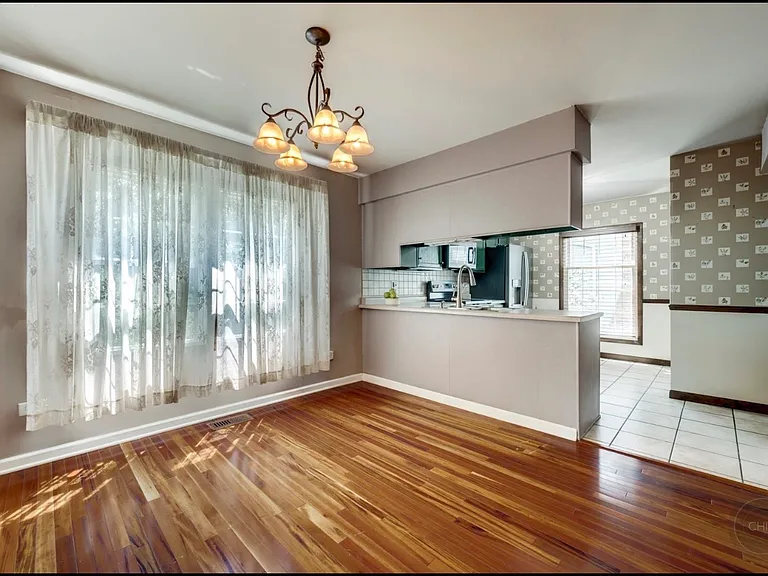 989 Tioga Ct — Photo 15