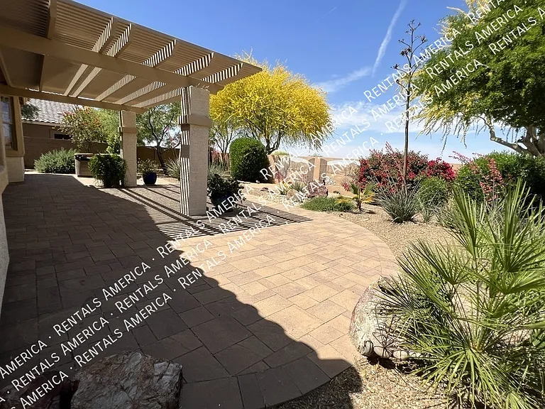 1536 E Fontana Dr — Photo 44