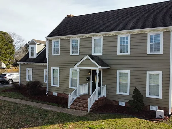 106 Charlton Dr, Hampton, VA 23666