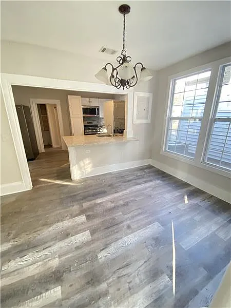 2 bed, 910 sqft, $1,545 — Photo 3