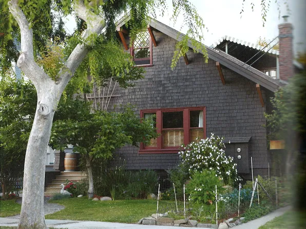 3027 1/2 Hillegass Ave #2, Berkeley, CA 94705