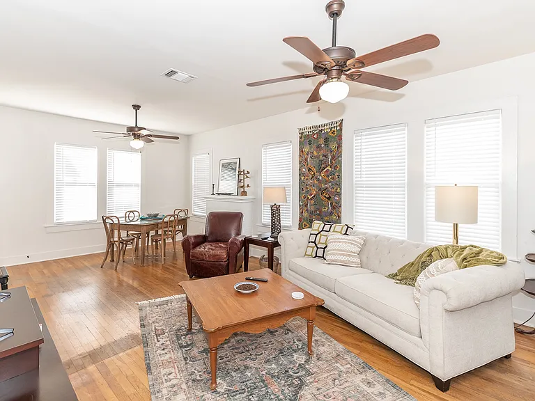 1007 Rigsby Ave — Photo 4