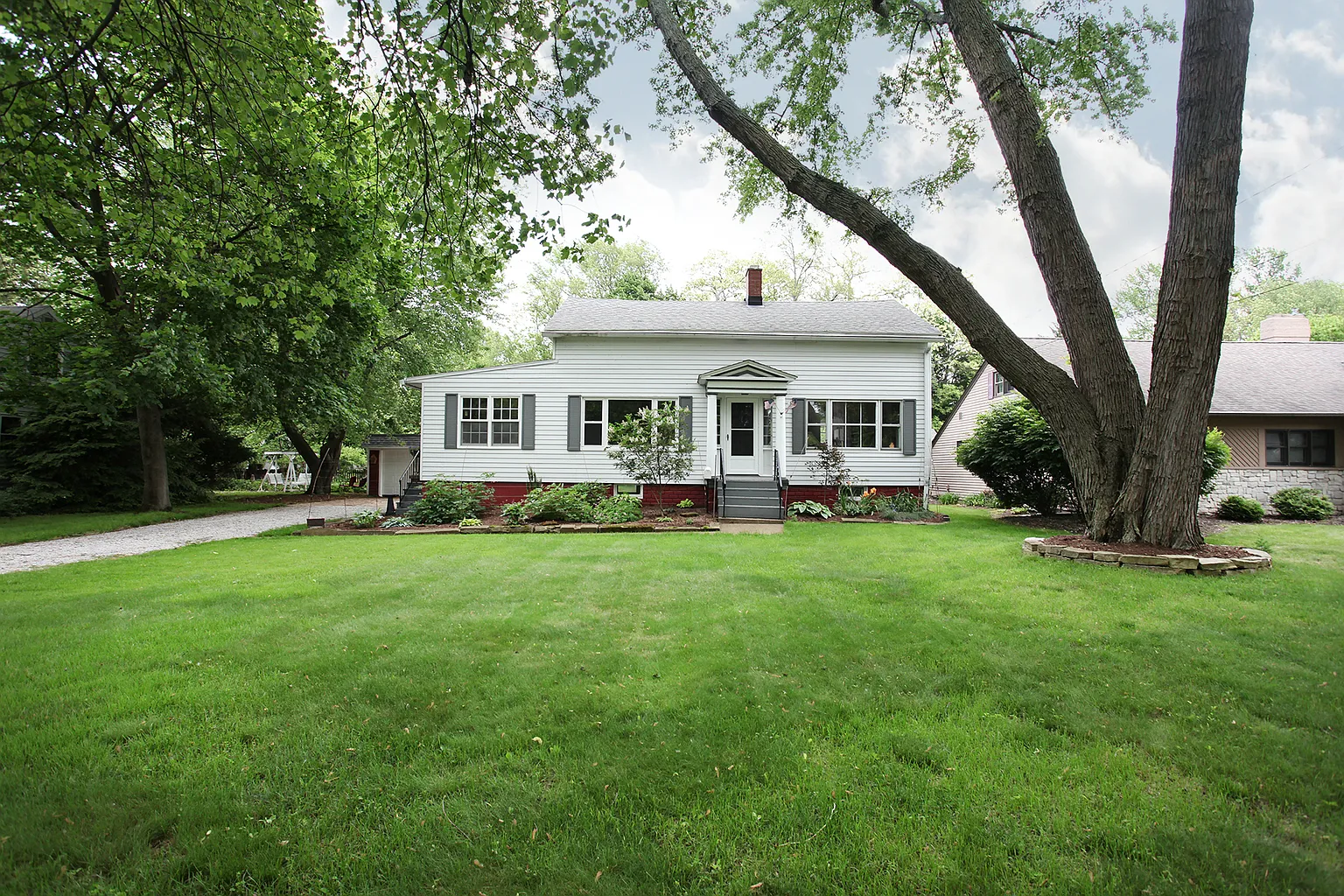 281 Bradley Rd photo 1