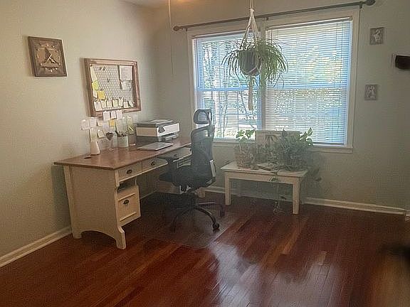 Middle bedroom 12x10