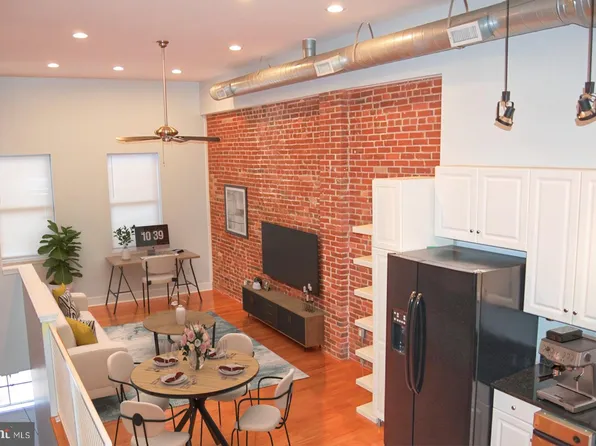 340 N Front St #B, Philadelphia, PA 19106