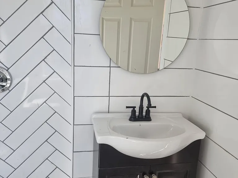 2811 Brentwood Ave — Photo 4