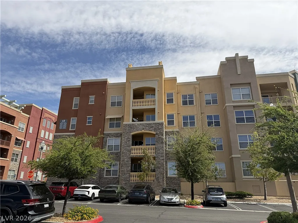 Building Photo - 68 E Serene Ave #325