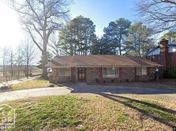 138 W Cloverdale Dr, Brinkley, AR 72021