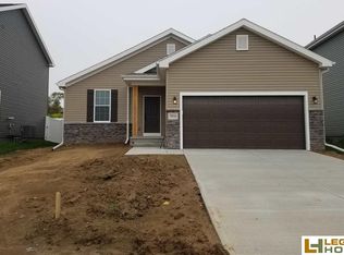 7916 S 184th Ter, Omaha, NE 68136